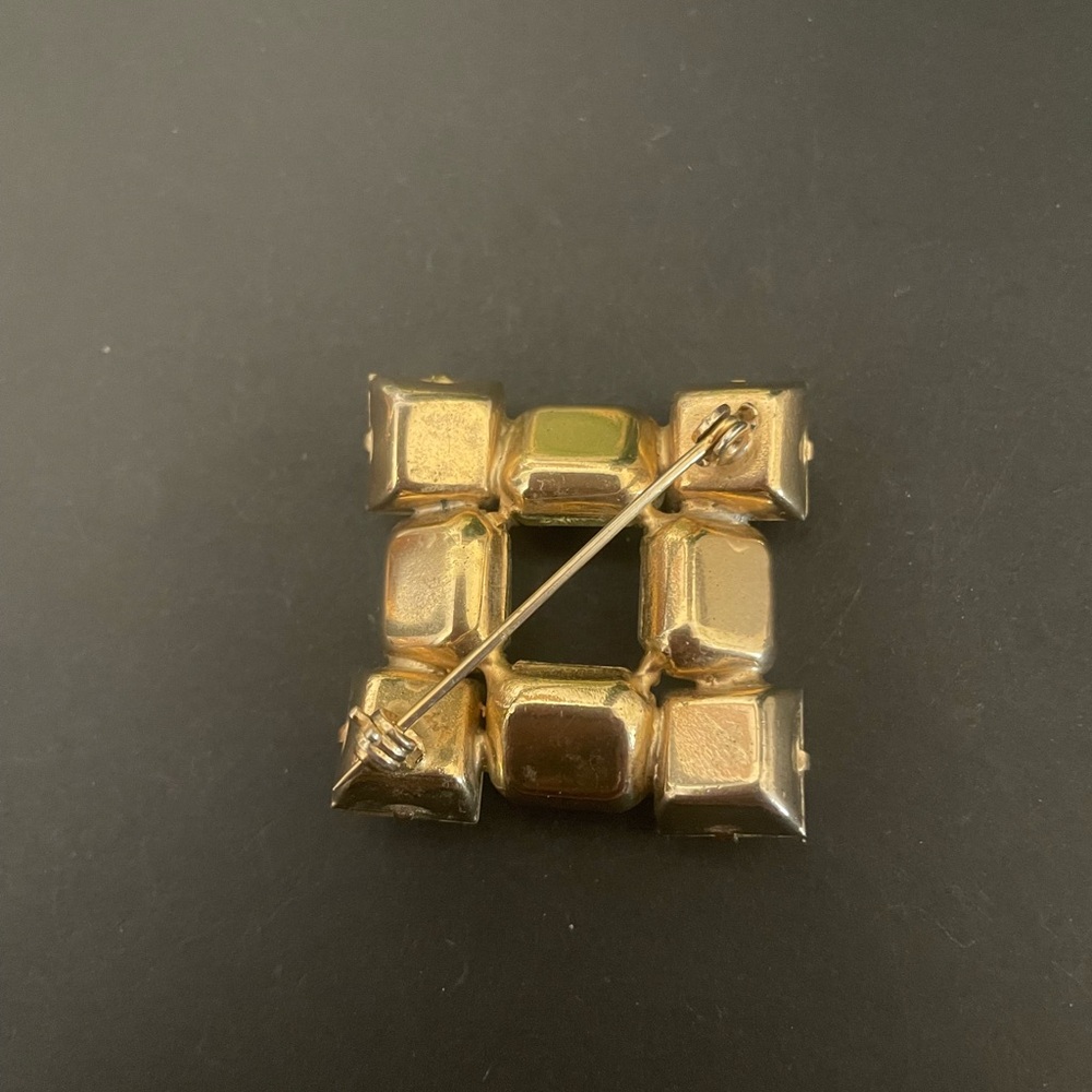 Citrine Colored Rhinestone Brooch - Picture 7 of 7